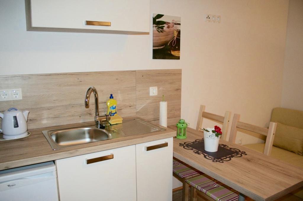 Guesthouse Villa Juric Crikvenica Exterior foto